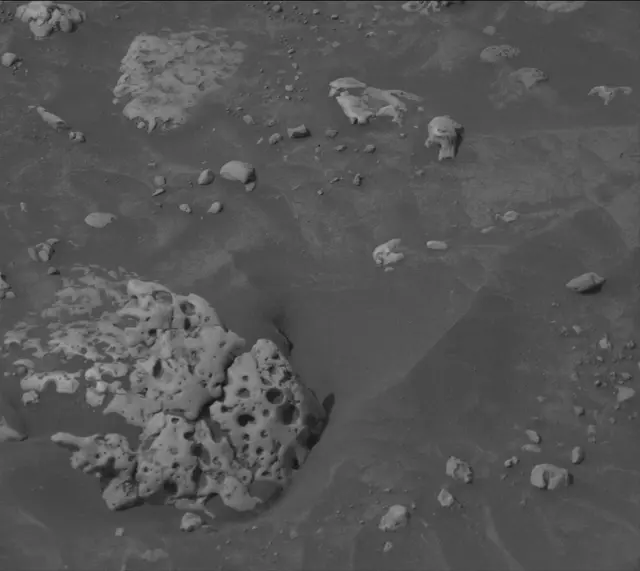 Sol 4225: Mast Camera (Mastcam)