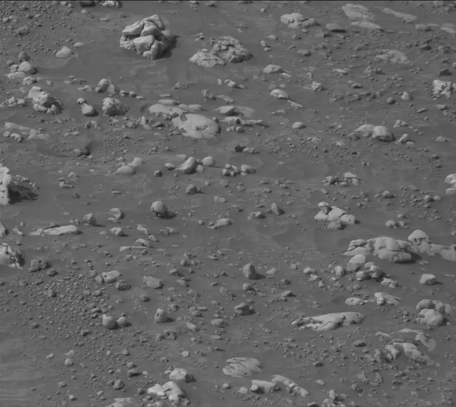 Sol 4227: Mast Camera (Mastcam)