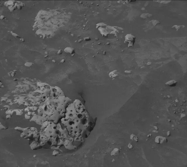 Sol 4233: Mast Camera (Mastcam)