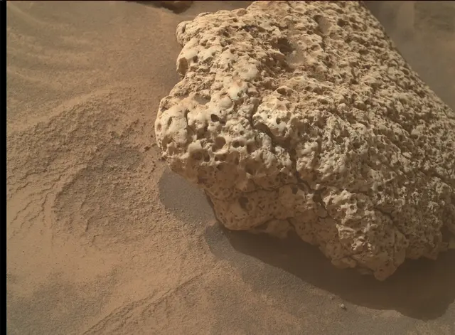 Sol 4236: Mars Hand Lens Imager (MAHLI)