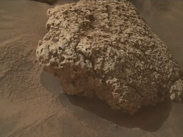 Sol 4236: Mars Hand Lens Imager (MAHLI)