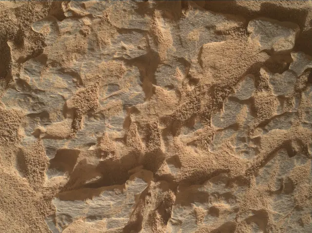 Sol 4237: Mars Hand Lens Imager (MAHLI)