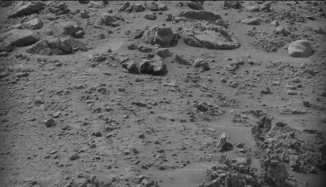 Sol 4239: Mast Camera (Mastcam)