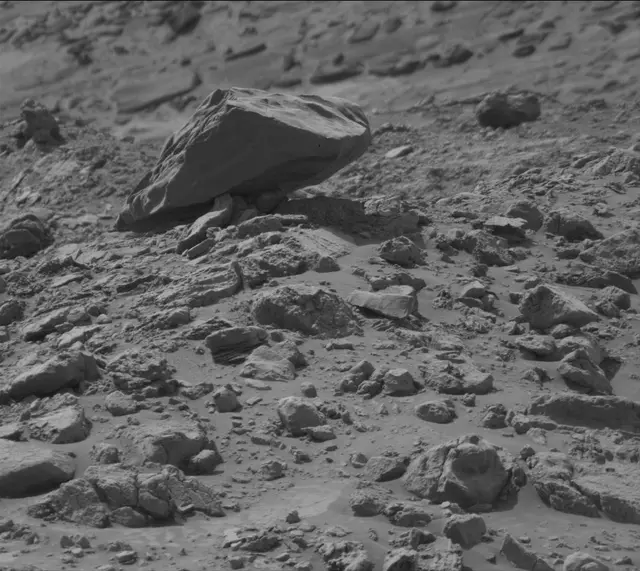 Sol 4239: Mast Camera (Mastcam)