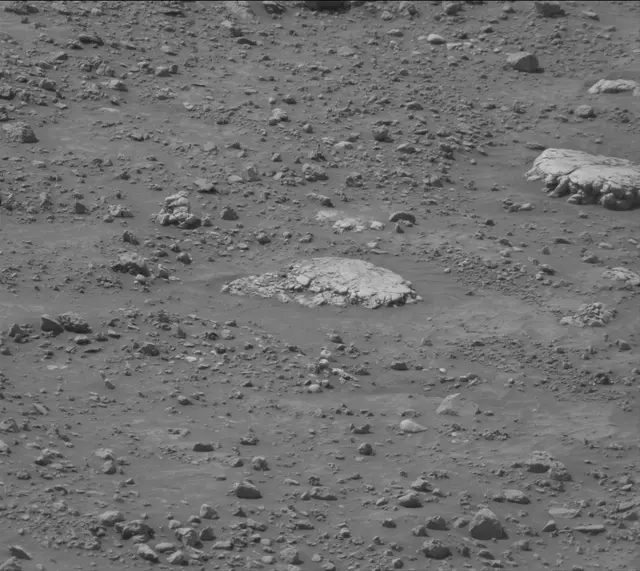 Sol 4239: Mast Camera (Mastcam)
