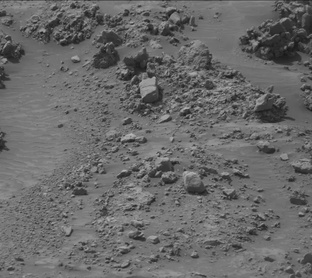 Sol 4239: Mast Camera (Mastcam)