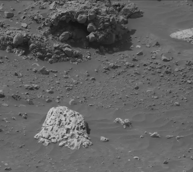 Sol 4239: Mast Camera (Mastcam)