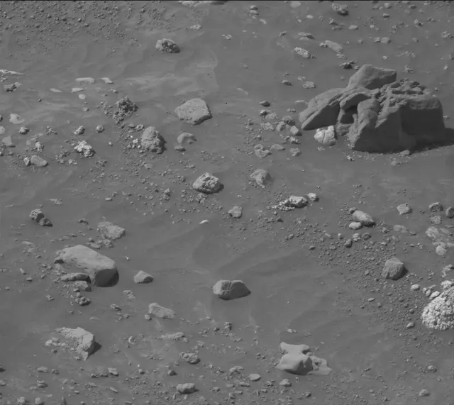 Sol 4239: Mast Camera (Mastcam)