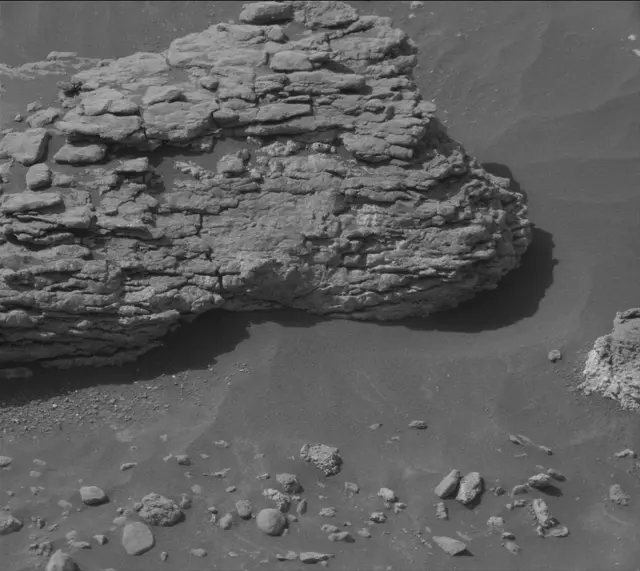 Sol 4239: Mast Camera (Mastcam)