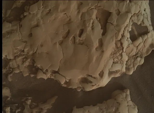 Sol 4239: Mars Hand Lens Imager (MAHLI)