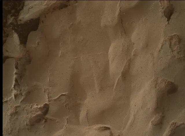 Sol 4239: Mars Hand Lens Imager (MAHLI)