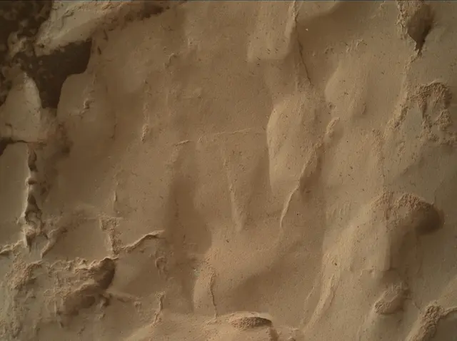 Sol 4239: Mars Hand Lens Imager (MAHLI)