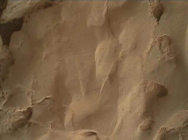Sol 4239: Mars Hand Lens Imager (MAHLI)