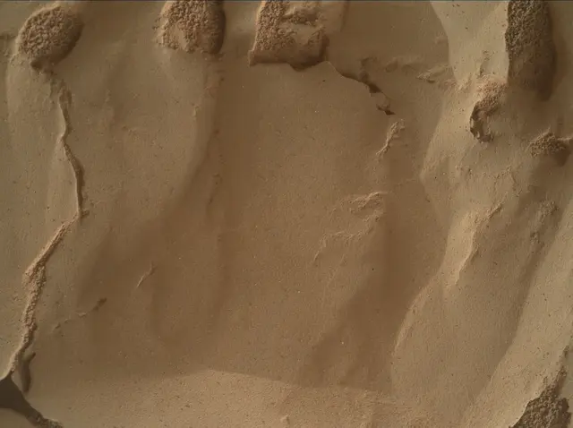 Sol 4239: Mars Hand Lens Imager (MAHLI)