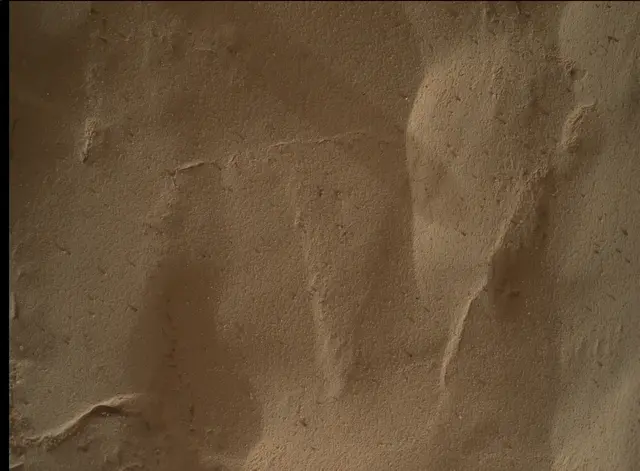 Sol 4239: Mars Hand Lens Imager (MAHLI)