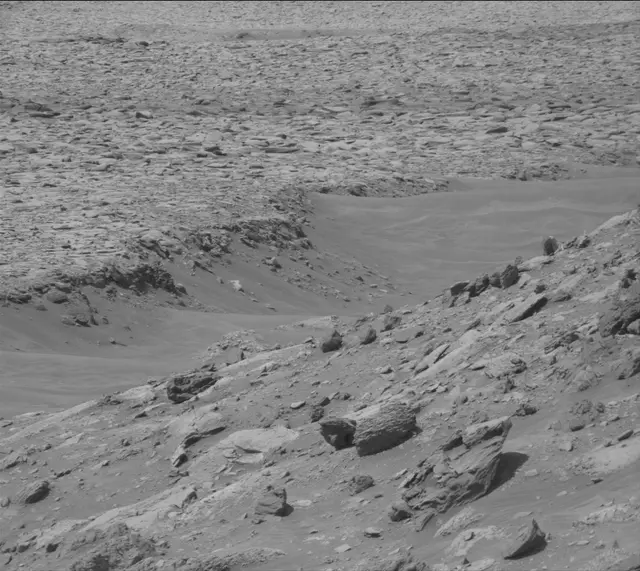 Sol 4241: Mast Camera (Mastcam)