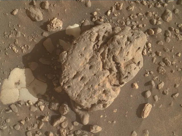 Sol 4241: Mars Hand Lens Imager (MAHLI)