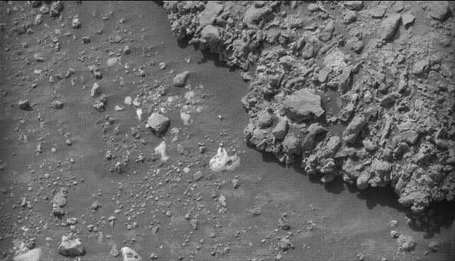 Sol 4243: Mast Camera (Mastcam)