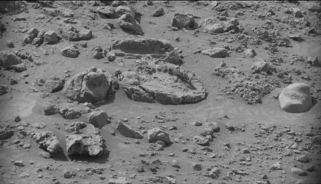 Sol 4243: Mast Camera (Mastcam)