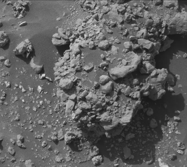 Sol 4243: Mast Camera (Mastcam)