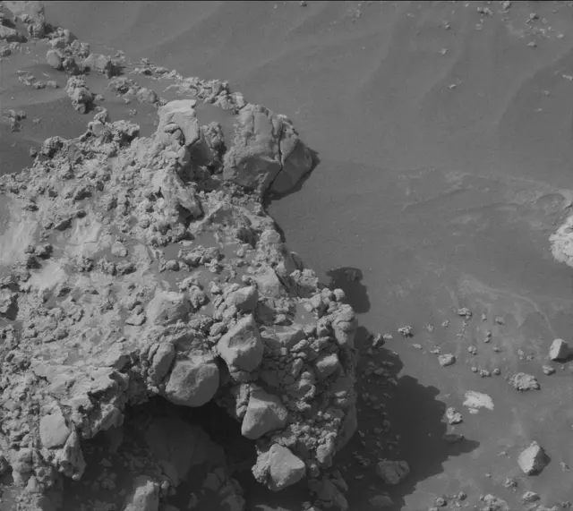 Sol 4243: Mast Camera (Mastcam)
