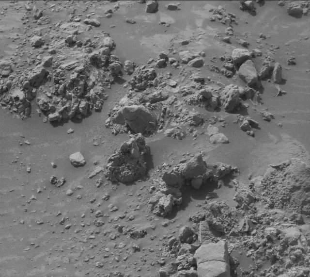 Sol 4243: Mast Camera (Mastcam)