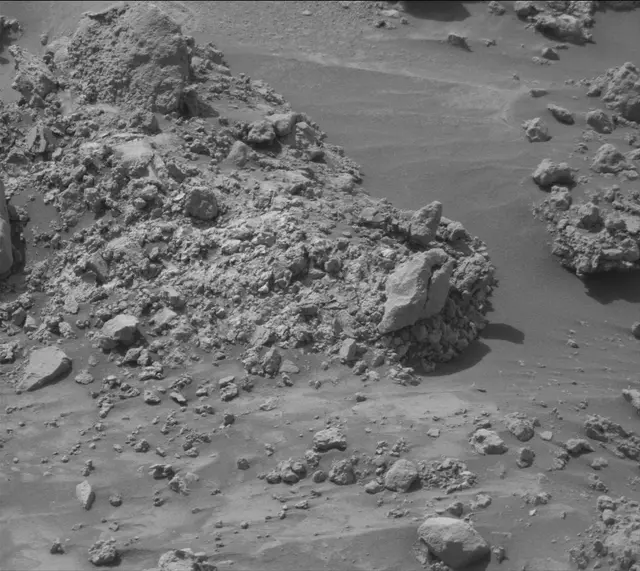 Sol 4243: Mast Camera (Mastcam)