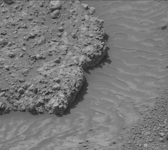 Sol 4243: Mast Camera (Mastcam)