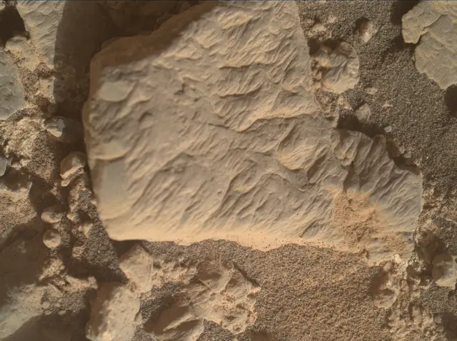 Sol 4243: Mars Hand Lens Imager (MAHLI)