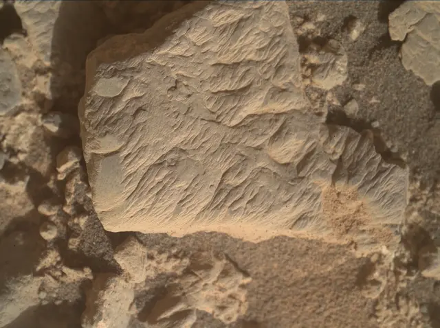 Sol 4243: Mars Hand Lens Imager (MAHLI)