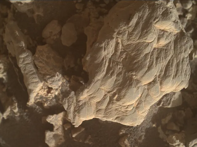 Sol 4243: Mars Hand Lens Imager (MAHLI)