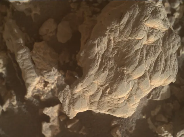 Sol 4243: Mars Hand Lens Imager (MAHLI)