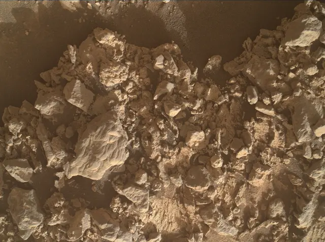 Sol 4243: Mars Hand Lens Imager (MAHLI)