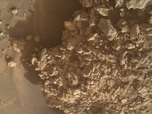 Sol 4243: Mars Hand Lens Imager (MAHLI)