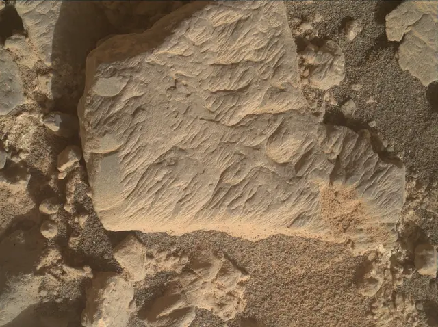 Sol 4244: Mars Hand Lens Imager (MAHLI)
