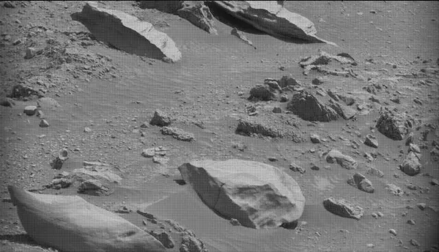 Sol 4246: Mast Camera (Mastcam)
