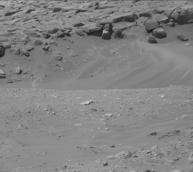 Sol 4248: Mast Camera (Mastcam)