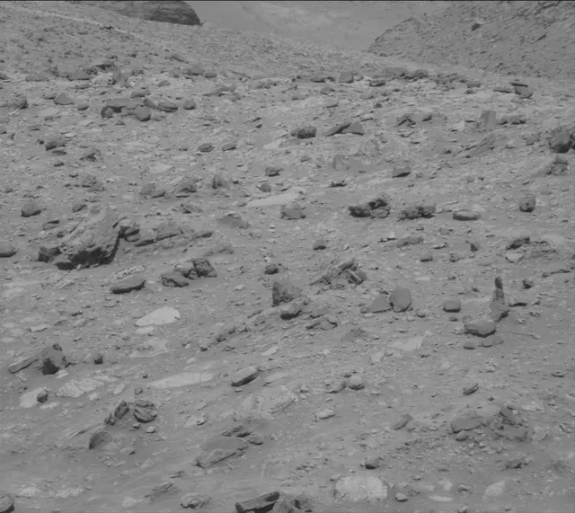 Sol 4248: Mast Camera (Mastcam)