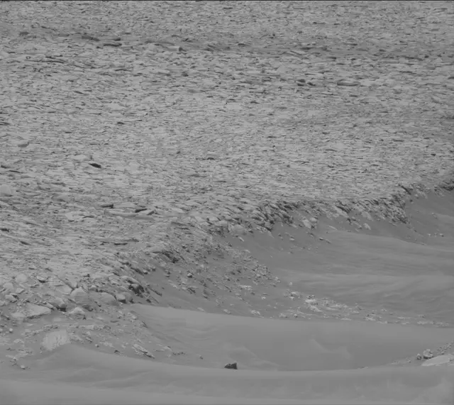 Sol 4248: Mast Camera (Mastcam)