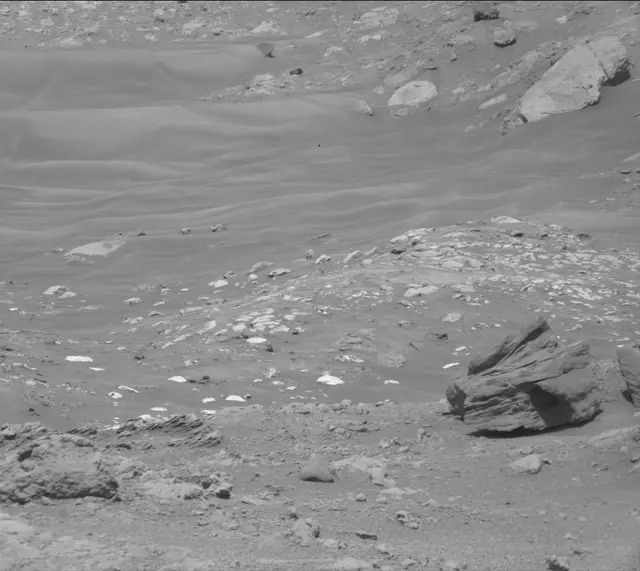 Sol 4248: Mast Camera (Mastcam)