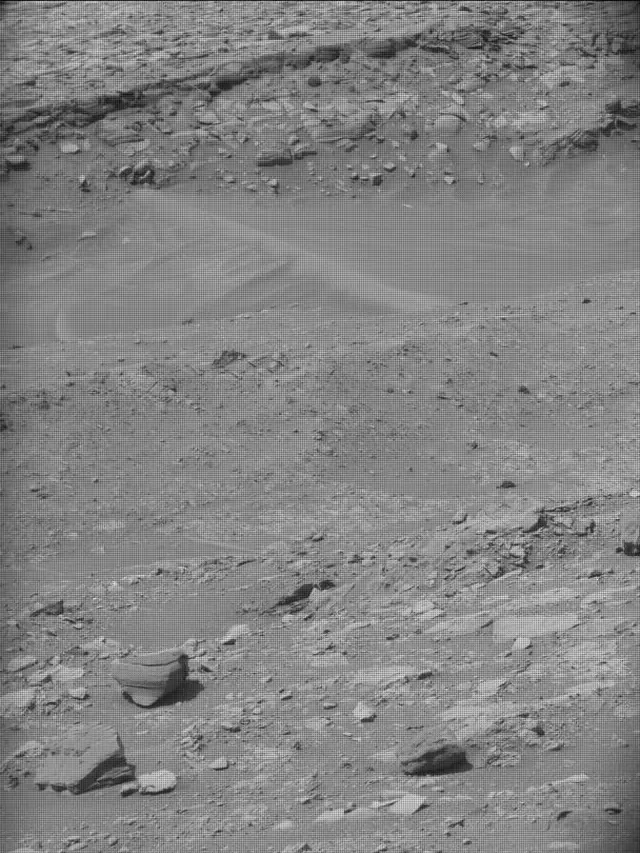 Sol 4249: Mast Camera (Mastcam)
