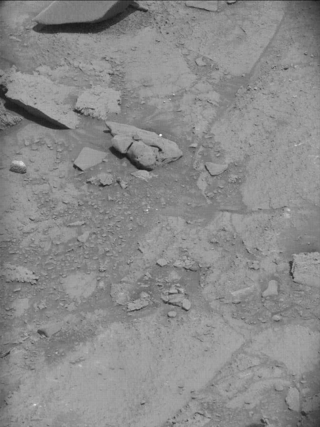Sol 4249: Mast Camera (Mastcam)