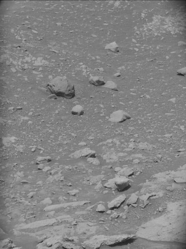 Sol 4249: Mast Camera (Mastcam)