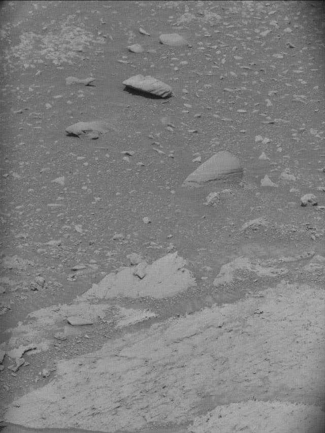 Sol 4249: Mast Camera (Mastcam)