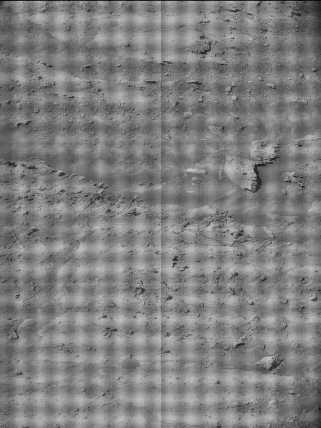 Sol 4249: Mast Camera (Mastcam)