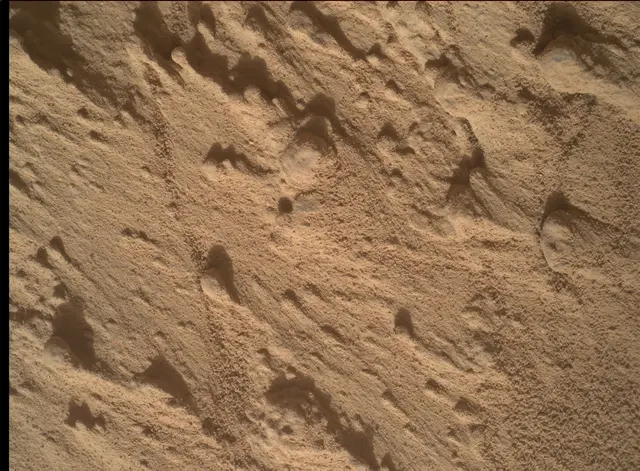 Sol 4250: Mars Hand Lens Imager (MAHLI)