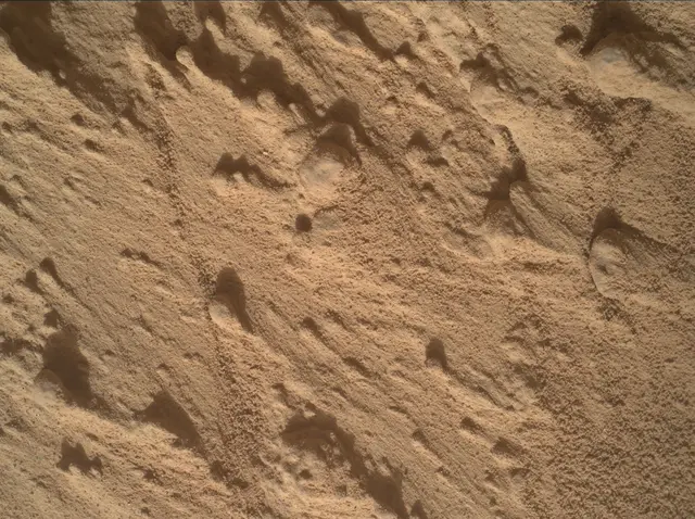 Sol 4250: Mars Hand Lens Imager (MAHLI)