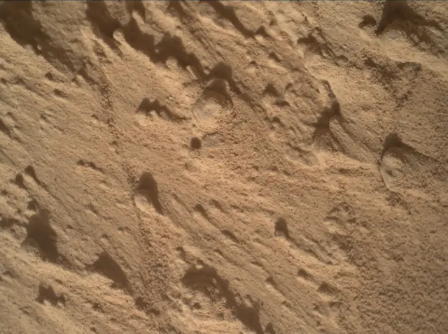 Sol 4250: Mars Hand Lens Imager (MAHLI)