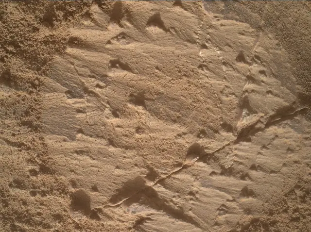 Sol 4250: Mars Hand Lens Imager (MAHLI)