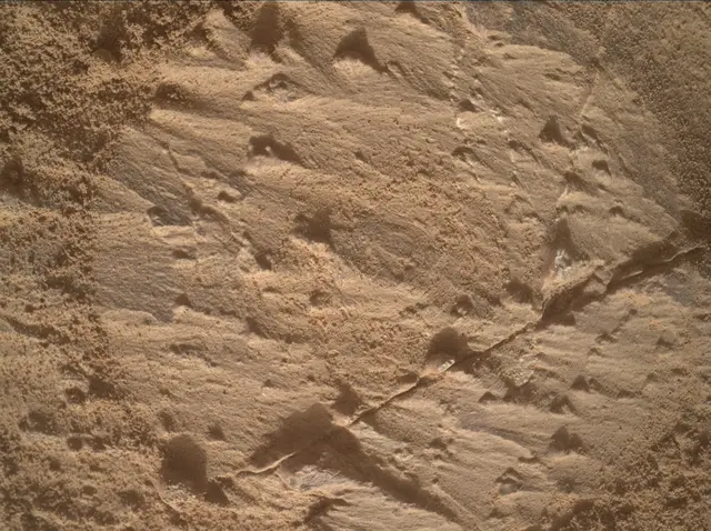Sol 4250: Mars Hand Lens Imager (MAHLI)